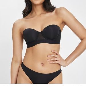 NWT 34C black strapless (with straps that can be added) Lively bra